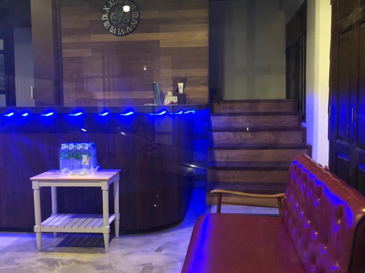 Bluefin Guesthouse بانكوك المظهر الخارجي الصورة